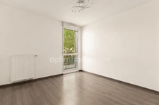 Appartement T4 lumineux – Lyon 8 proximité Galeries Lafayette et métro / tram