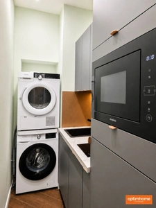 Appartement à vendre NICE – Quartier des Musiciens - 2 pièces rénové de 27,07 m² – Immeuble Art Déco – Meublé