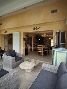 Maison de 8 pièces 152 m² - 3 ch - Véranda, Sous-sol complet & Terrain - Bourges