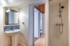Maison avec terrain à Nébouzat, 88 m² habitable, véranda et garage.
