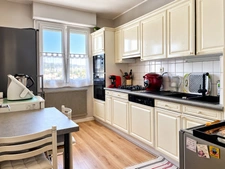 Appartement T4 de 93 m², Clermont-Ferrand – Fontgiève | dernier étage, vue dégagée, box