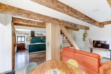 Propriété de caractère de 290 m² bâtis, Saint-Pierre-Roche — Maison rénovée 130 m² + grange de 160 m² à restaurer