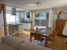 Maison récente 70 m² — Le Mont-Dore (Massif du Sancy) — 2 chambres — terrasse (22  m²)— grand garage (44 m²)