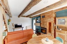 Propriété de caractère de 290 m² bâtis, Saint-Pierre-Roche — Maison rénovée 130 m² + grange de 160 m² à restaurer