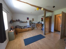 A rare, charming house in the heart of the Vézelien region – approximately 150 m² of living space, with potential for 230 m²- 2 bedrooms with potential for 5