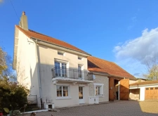 Maison à vendre +grange + terrain + garages
