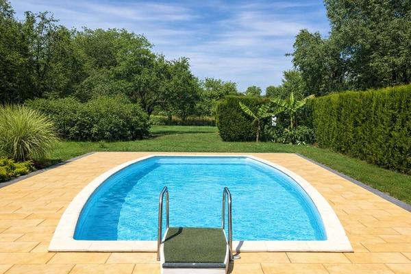Propriété de charme avec dépendance de 189 m2, piscine et verger – Illfurth