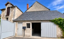  Maison ancienne en pierre à rénover – Fort potentiel – Centre d’Artannes-sur-Indre (37)