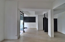 Jonzac centre – Immeuble de 145 m² à rénover entre la Place du Marché et la Mairie