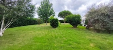 MAISON DE PLAIN-PIED – 167 M² – PISCINE AVEC ABRI HAUT – DPE B – PANNEAUX SOLAIRES – 3 596 M² DE TERRAIN – CLAM, À 5 MINUTES DE JONZAC