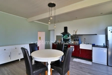 Plassac (17240) – Maison charentaise de 223 m² avec deux dépendances et terrain de 5 625 m²