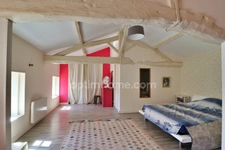 Plassac (17240) – Maison charentaise de 223 m² avec deux dépendances et terrain de 5 625 m²