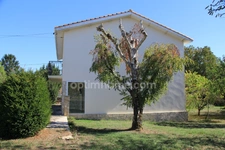Maison avec balcon et jardin à Saint-Germain-de-Lusignan — 97 m², 3 chambres, près de Jonzac