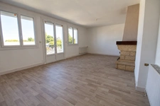 Maison avec balcon et jardin à Saint-Germain-de-Lusignan — 97 m², 3 chambres, près de Jonzac