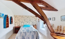 Maison de caractère en pierre de 8 pièces, 5 chambres. 200 m²- DPE C , Saint-Dizant-du Gua