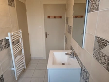 Maison T3 de plain-pied à Saint-Germain-de-Lusignan – 73 m², garage et terrain de 987 m²