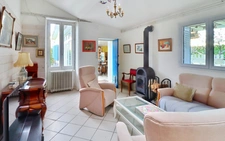 Maison de caractère en pierre de 8 pièces, 5 chambres. 200 m²- DPE C , Saint-Dizant-du Gua