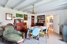 Maison de caractère en pierre de 8 pièces, 5 chambres. 200 m²- DPE C , Saint-Dizant-du Gua