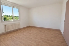 Maison avec balcon et jardin à Saint-Germain-de-Lusignan — 97 m², 3 chambres, près de Jonzac