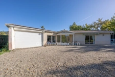 Maison contemporaine lumineuse de plain-pied avec piscine – 155 m² sur 3025 m² – Cursan (33) - 3 chambres