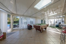 Maison contemporaine lumineuse de plain-pied avec piscine – 155 m² sur 3025 m² – Cursan (33) - 3 chambres