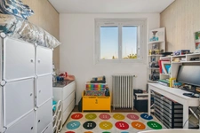 37000 – TOURS – APPARTEMENT T4 – LUMINEUX – BALCON – CAVE – À 10 MINUTES À PIED DE LA GARE
