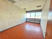 Local/bureau à vendre GRIGNY (91)