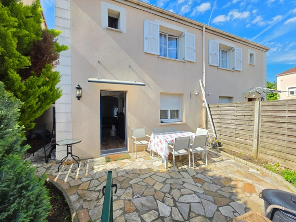 Maison à vendre 0 pièces RIS ORANGIS (91)