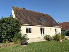 Maison à rénover avec vie de plain-pied 4 Chambres sur sous-sol dans le bourg de SAINT-VIGOR-D'YMONVILLE (76430)