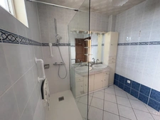 Maison à rénover avec vie de plain-pied 4 Chambres sur sous-sol dans le bourg de SAINT-VIGOR-D'YMONVILLE (76430)
