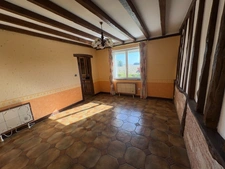 Maison à rénover avec vie de plain-pied 4 Chambres sur sous-sol dans le bourg de SAINT-VIGOR-D'YMONVILLE (76430)