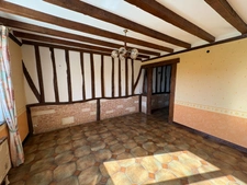 Maison à rénover avec vie de plain-pied 4 Chambres sur sous-sol dans le bourg de SAINT-VIGOR-D'YMONVILLE (76430)