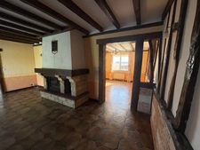 Maison à rénover avec vie de plain-pied 4 Chambres sur sous-sol dans le bourg de SAINT-VIGOR-D'YMONVILLE (76430)