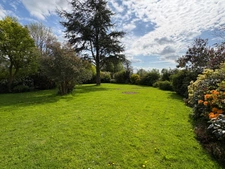 Propriété 244 m2 vie de plain-pied 5 chs 5388 m2 dont 1947 m2 divisible et constructible BEUZEVILLE LA GRENIER (76)