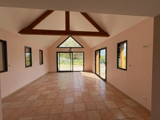 Propriété 244 m2 vie de plain-pied 5 chs 5388 m2 dont 1947 m2 divisible et constructible BEUZEVILLE LA GRENIER (76)
