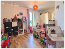 Exclusivité - Maison de caractère de 157 m² avec deux jardins, caves et appartement indépendant – Fouzilhon (34480)
