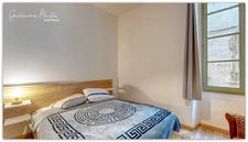 Exclusive - Renovated 2-bedroom apartment of 75m² - PEZENAS (34120)