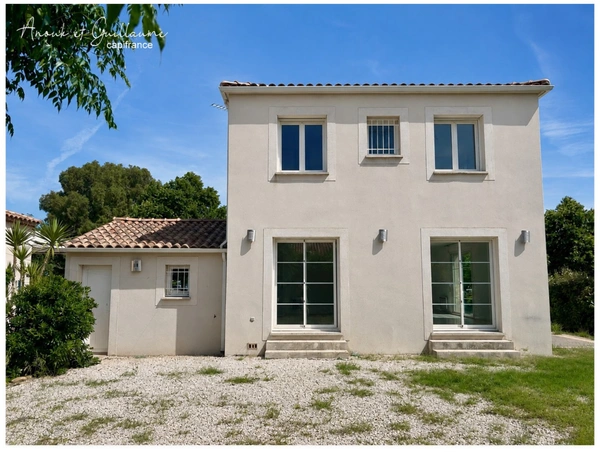 Exclusivité - Villa contemporaine de 106m² pour 4 pièces avec jardin et garage - proche de PEZENAS (34120)