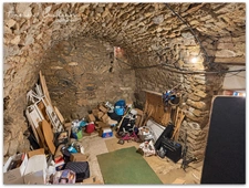 Exclusivité - Maison de caractère de 157 m² avec deux jardins, caves et appartement indépendant – Fouzilhon (34480)