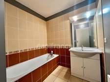 RIORGES, MAISON d'environ 90 m2 sur 346 m2 de TERRAIN clos - 3 CHAMBRES - GARAGE