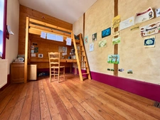 COMMELLE VERNAY (42) - MAISON 230 m2 sur 2334 m2 de TERRAIN - 5 CHAMBRES - TOUR sur 3 niveaux
