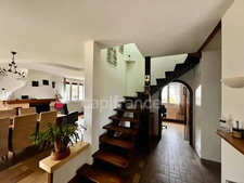 MABLY - MAISON d'environ 200m2 - 4 chambres - POMPE A CHALEUR - 1.2 Ha DE TERRAIN.