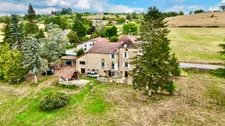 Maison 9 pièces avec vue et accès privatif Véloire, jardin 3 610 m², dépendances, Saint-Pierre-la-Noaille (42)