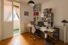 Appartement à vendre 58 m2 - 1er étage - 3 pièces ROANNE (42) - SECTEUR GARE - BALCON - CAVE - Loué