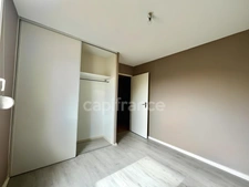 RIORGES, MAISON d'environ 90 m2 sur 346 m2 de TERRAIN clos - 3 CHAMBRES - GARAGE