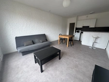 ROANNE - STUDIO 33 m2 - 4e étage avec ASCENSEUR - CENTRE VILLE