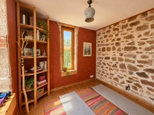 COMMELLE VERNAY (42) - MAISON 230 m2 sur 2334 m2 de TERRAIN - 5 CHAMBRES - TOUR sur 3 niveaux