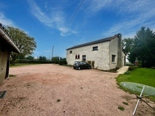 MABLY - MAISON d'environ 200m2 - 4 chambres - POMPE A CHALEUR - 1.2 Ha DE TERRAIN.