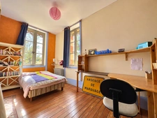 COMMELLE VERNAY (42) - MAISON 230 m2 sur 2334 m2 de TERRAIN - 5 CHAMBRES - TOUR sur 3 niveaux