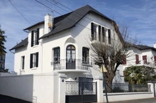 🏡 Maison de ville de caractère avec jardin et garage